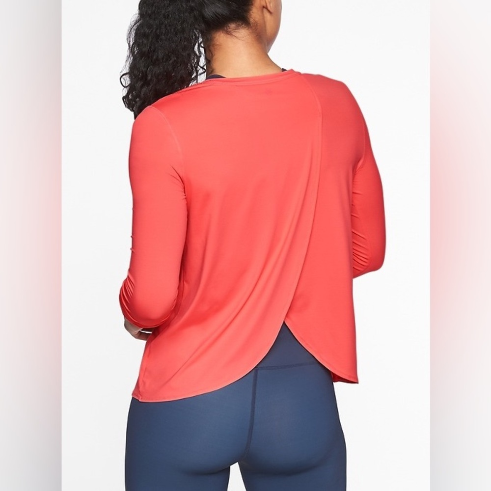 Athleta Sunlover UPF Tulip Back Long Sleeve workout top